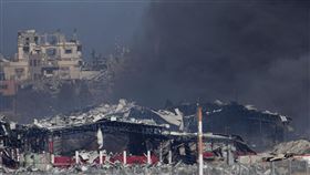 半島電視台一名攝影記者在加薩走廊報導時，不幸遭以軍無人機攻擊喪命。（圖／美聯社／達志影像）

