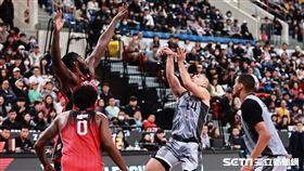 ▲臺北富邦勇士主場迎戰高雄17直播鋼鐵人，蔡文誠中距離出手。（圖／記者劉彥池攝影）