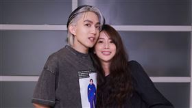 林宥嘉老婆丁文琪特別送上花籃。（圖／華研唱片提供）