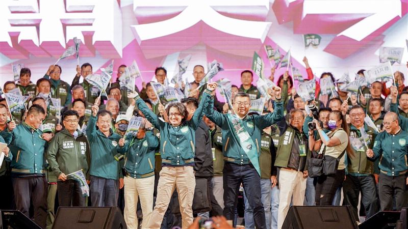 賴清德蔡其昌聯合競總成立　萬人寒流力挺