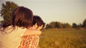 女網友抱怨男友交往前後是2個人。（示意圖／Pixabay）