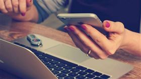 ▲台北市1名40歲家庭主婦加入LINE投資群組後，從9月開始共計投入約1500多萬元的投資金，直至日前想領取獲利未果，才發覺自己落入詐團陷阱。（圖／翻攝自Pixabay）