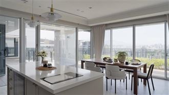 宛如紐約頂層寓邸高雅姿態　「城市景觀宅」完美融會古典、現代風華