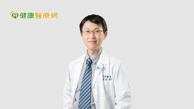 黃振銘醫師指出,深層靜脈栓塞若未及時治療,會導致肺栓塞,恐造成心臟功能異常,死亡率更高達百分之三十