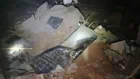 甘肅6.2地震「1小時餘震32次」 周邊平房倒塌傳多人受困（圖／翻攝自微博）