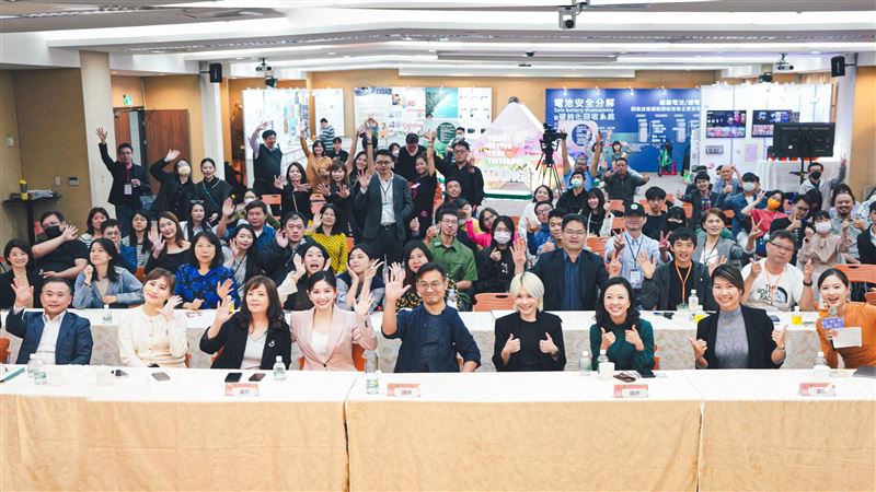 創業者年會12組獲獎　啟動ESG產業加速器