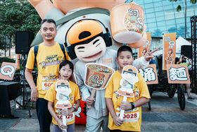 Q萌勢力週末席捲高雄大氣球遊行、路跑、跳舞超歡樂（業配勿用）
