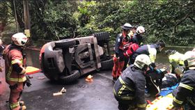 堆高機,新北,土城,側翻,爆頭,