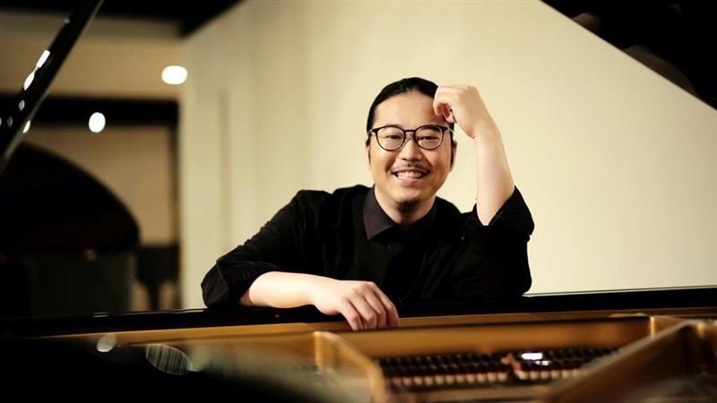 蕭邦大賽銀獎得主：參賽曲目「電腦選的」