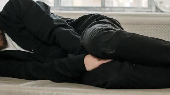 比特犬爆咬下體他蛋蛋劇痛　醫：像剝皮橘