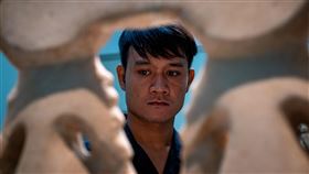 來自寮國的亞儂弘尚希參演《無所住》。（圖／汯呄霖電影、王雲霖攝影提供）