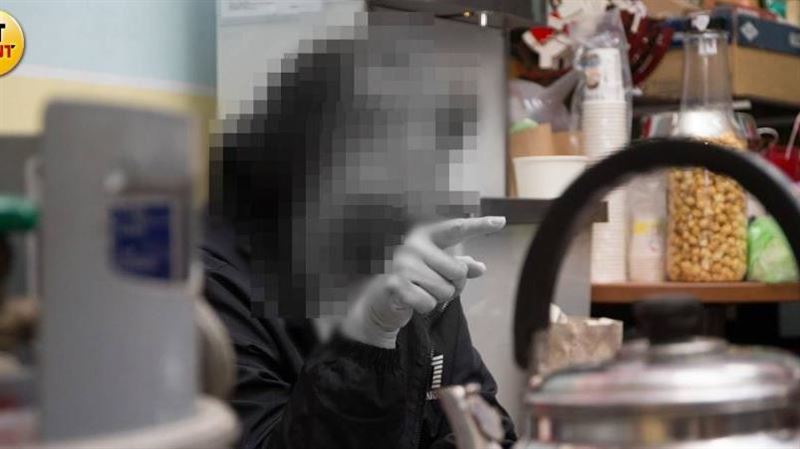 癡情嫩妹為愛北上同居　惡男持刀比劃威脅