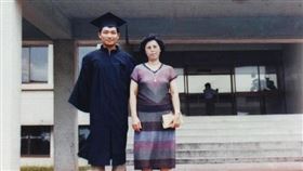 三立新聞網、翻攝自侯友宜ig、時報出版提供