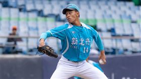 新北U18陳霆豪6局好投  率新北藍晉4強2023新北國際城市U18棒球邀請賽21日進入複賽賽程，新北藍隊靠著陳霆豪6局好投，沒有被敲出安打、無失分，終場以1比0擊退新竹市，晉級4強。（大會提供）中央社記者楊啟芳傳真  112年12月21日