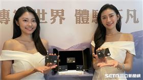 永豐銀行鎖定高資產客群，推出「永傳世界卡」及「永富世界卡」。（圖／記者王翊綺攝影）