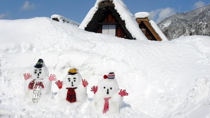 日本入冬最強寒流　合掌村降下大雪