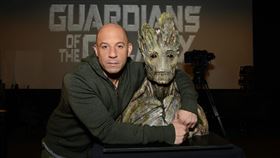 馮迪索為《星際異攻隊》中樹人格魯特配音海撈一筆。（圖／翻攝自Guardians of the Galaxy官方臉書）