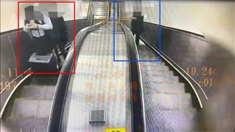 見短裙辣妹凍未條　攝狼北捷偷拍裙底被逮