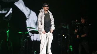 熱狗唱一半爆粗口　自嘲：我只會抄朱德庸