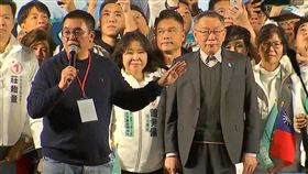 柯文哲岡山「三粉造勢」。（圖／民眾黨提供）