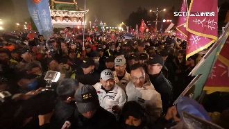國民黨凱道造勢！「侯康」進場走逾10分鐘