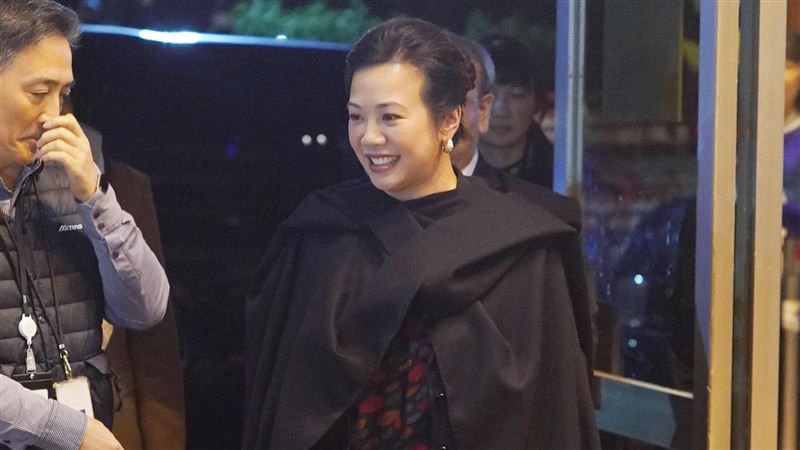 媒體人：威士忌＝向前走？吳欣盈不知所云