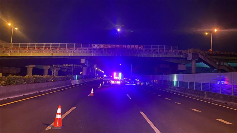 58歲獨居男離奇墜橋　遭4車撞擊輾過慘亡