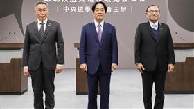 ▲第16任總統副總統選舉第一場 電視政見發表會侯友宜賴清德柯文哲（圖／中選會提供）