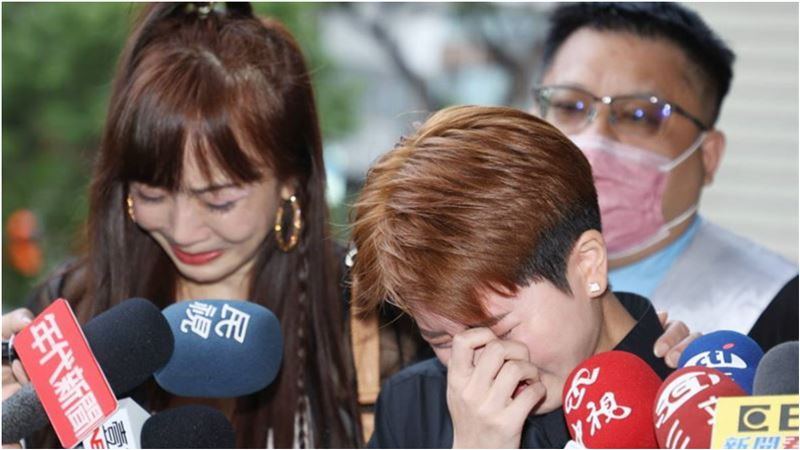美魔女生病感覺瀕臨死亡！發燒吐痰有血絲