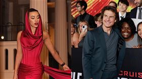 湯姆克魯斯、俄羅斯名媛艾西娜卡洛娃（圖／翻攝IG）