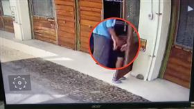 林世偉,性騷擾,男大生,監視器畫面（圖／翻攝自Dcard）