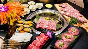 熊一頂級燒肉、哞哞屋和牛燒肉、涮樂和牛鍋物。（圖／馬辣集團提供）
