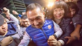 侯友宜與妻子任美鈴2018縣市長選舉當選之夜（圖／資料照）