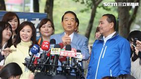 宋楚瑜侯友宜站台李彥秀。(圖/記者邱榮吉攝影)