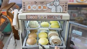 7-ELEVEN針對年輕族群喜愛的品項開發全新跨界合作，與知名港點店──點點心，共同企劃「蒸心港點」主題，推出3款商品於全台1,200家蒸食機門市限定販售。（圖／超商業者提供）