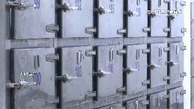 文 警洩死殯葬1800