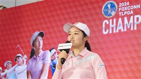 旅日高爾夫球「最強新人」吳佳晏分享首戰日次巡奪下獎金后心得。（圖／鴻海提供）