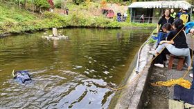 苗栗卓蘭某露營區父子溺水，消防隊先後救起送醫不治。(圖/民眾提供)