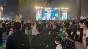 夢時代跨年,2024,持刀,虛驚,群眾