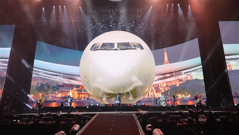 五月天跨年開飛機登台！ 認了爲1事超緊張