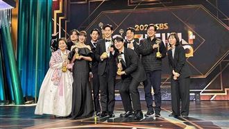 李帝勳大賞送李善均被罵翻！發文重述感言