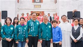 陳建仁屏東輔選  挺徐富癸進國會行政院長陳建仁（前左4）1日到屏東萬金聖母殿，替民進黨屏南立委參選人徐富癸（前左3）輔選，陳建仁表示，相信徐富癸做立法委員，會把別人的需要當自己的責任，盼民眾團結，支持願意為台灣打拚的人。（徐富癸團隊提供）中央社記者李卉婷傳真  113年1月1日