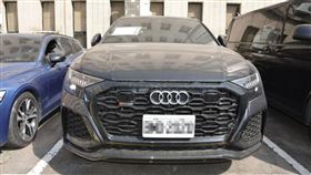 行政執行署台中分署今天（2日）將進行拍賣活動，包括查扣簽賭集團的4輛豪車。其中一輛為「紐柏林最速SUV」之稱的奧迪RS Q8 Quattro性能休旅車