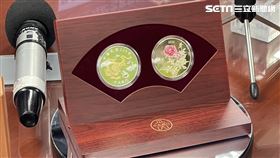 中央銀行「甲辰龍年生肖紀念套幣」來了！（圖／記者王翊綺攝影）
