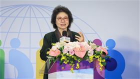 陳菊出席人權郵票發行典禮「世界人權宣言」頒布至今75週年，中華郵政8日在台北北門郵局舉行「人權郵票」發行典禮，國家人權委員會主委陳菊（圖）出席致詞。中央社記者裴禛攝　112年12月8日