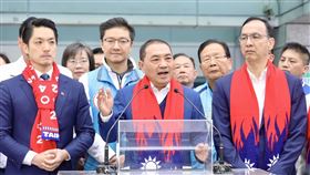 國民黨元旦升旗典禮，朱立倫、侯友宜、蔣萬安出席。(圖/國民黨提供)