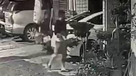 通緝竊賊流竄　專偷沒拔鑰匙、沒鎖車門（圖／翻攝畫面）