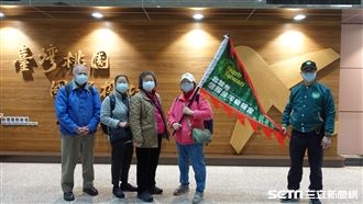 獨／560歲投票團返台　讚「美德」最正常