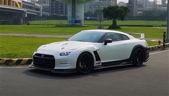 半夜沒紅斑馬飆極速402　車主曝真實馬力