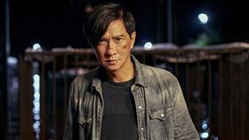 張家輝在《怒潮》飾演殺手。（圖／車庫娛樂提供）